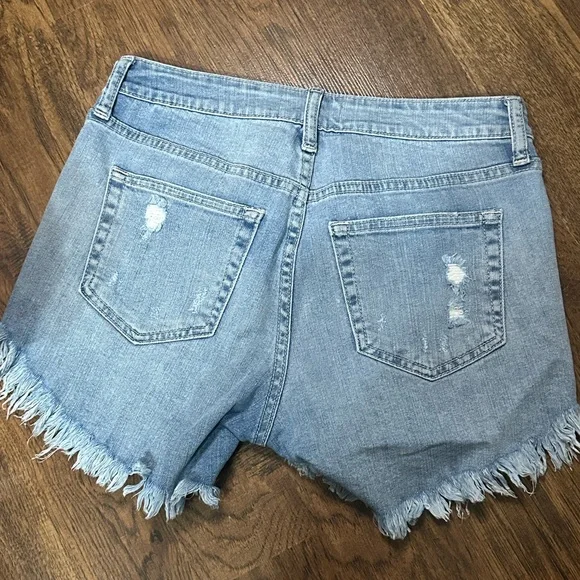 JDB Distressed Jean Shorts with Frayed Hem - Picture 2 of 5